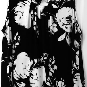 CK Sleeveless plus size black/white roses like new